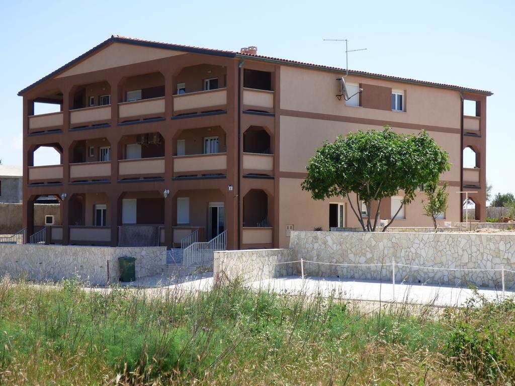 Apartments Glasnovic Vir Luaran gambar