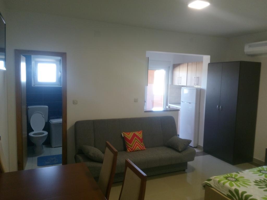 Apartments Glasnovic Vir Bilik gambar