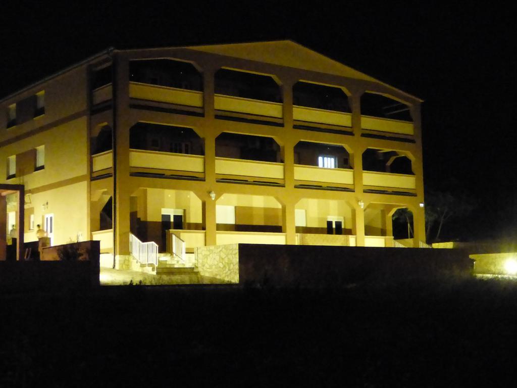 Apartments Glasnovic Vir Luaran gambar