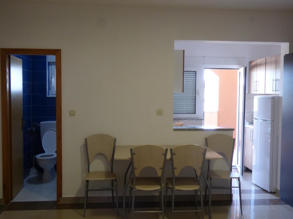 Apartments Glasnovic Vir Bilik gambar