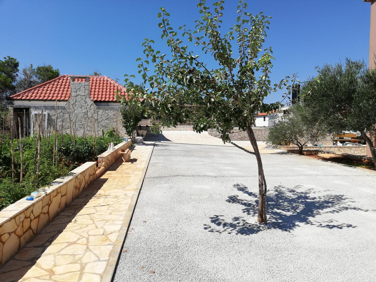 Apartments Glasnovic Vir Luaran gambar